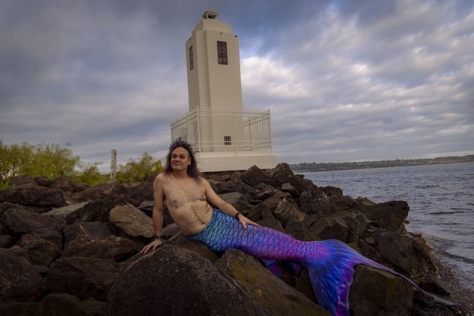 Mermaid Presence Summer 2022 #1674<br>8,192 x 5,464<br>Published 1 year ago